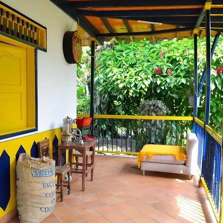 Casa Finca Villa Luz A 800 Mts Del Parque Del Cafe Montenegro Exterior photo