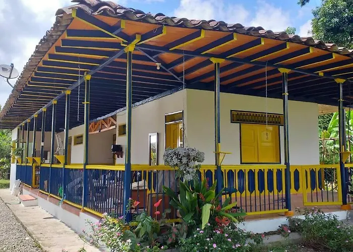 Casa Finca Villa Luz A 800 Mts Del Parque Del Cafe