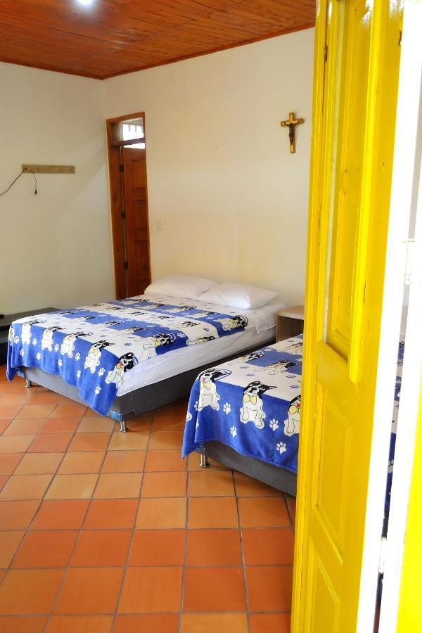 Casa Luz A 800 Mts Del Parque Del Cafe * Montenegro